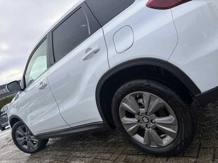 Suzuki Vitara 1.4 DITC 4x2 Comfort NAVI LED ACC