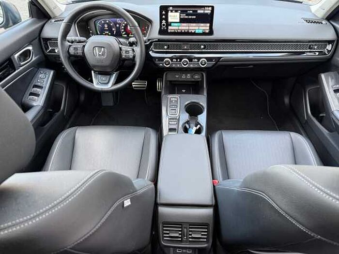 Honda Civic 2.0 e: HEV Advance PANO+BOSE+CARPLAY+NAVI