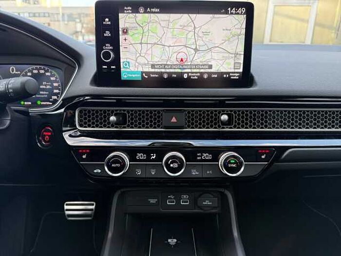 Honda Civic 2.0 e: HEV Advance PANO+BOSE+CARPLAY+NAVI