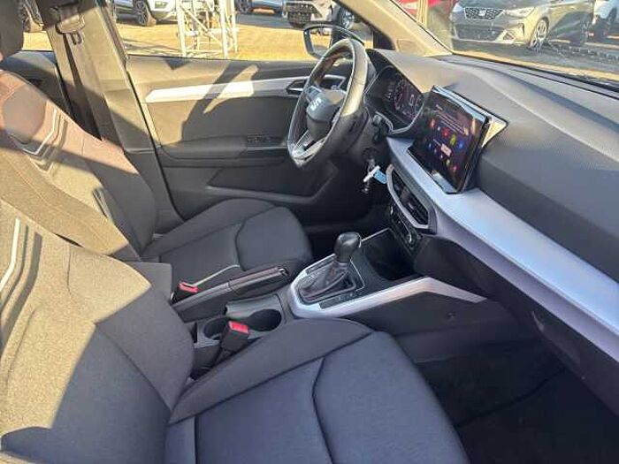 SEAT Arona FR 1.5 TSI DSG NAVI LED ACC