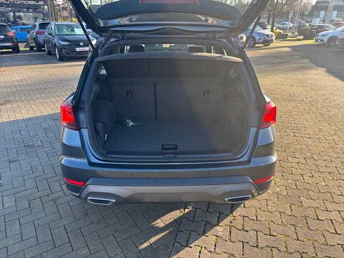 SEAT Arona FR 1.5 TSI DSG NAVI LED ACC
