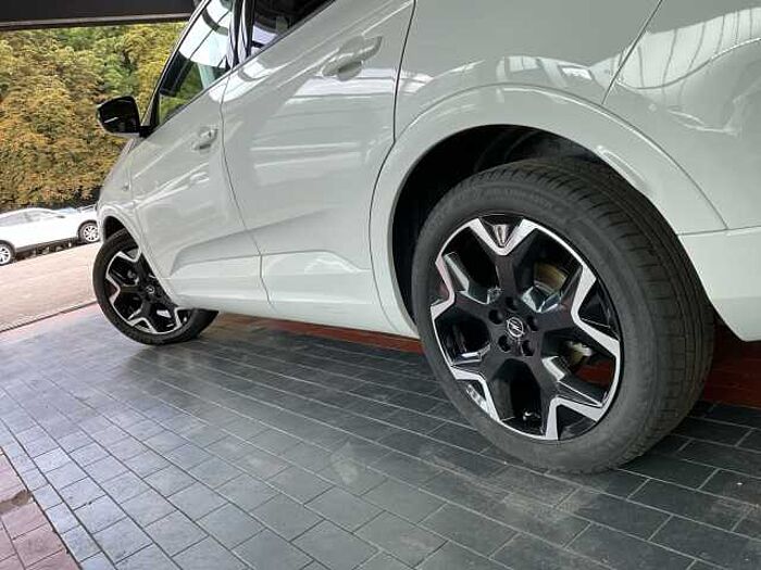 Opel Grandland 1.2 Turbo Ultimate Autom. LED+NAVI+ACC X