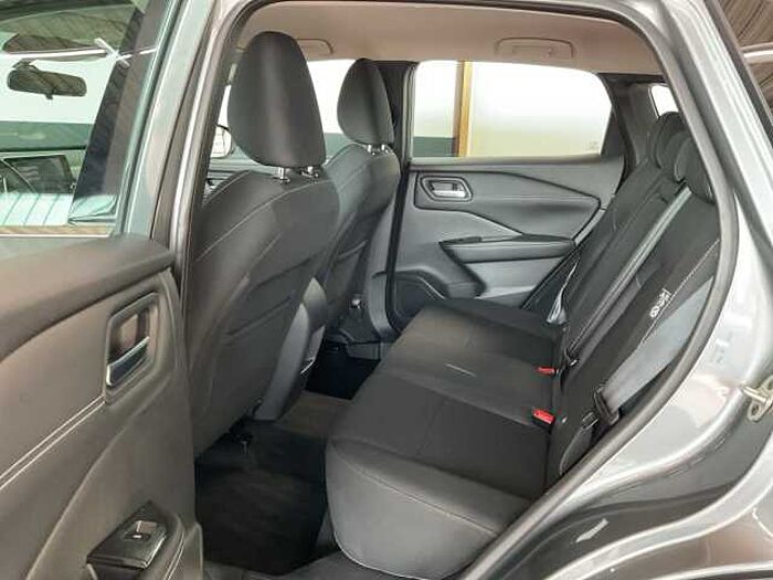Nissan Qashqai 1.3 DIG-T MHEV Acenta LED DAB KAMERA