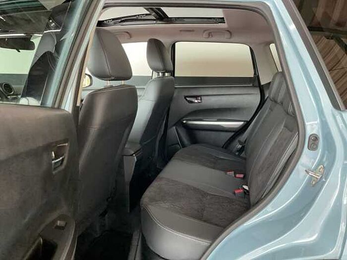 Suzuki Vitara 1.4 Comfort+ ALLGRIP Hybrid LED+NAVI+PANO