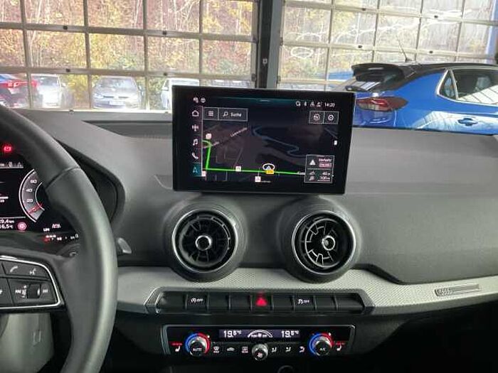 Audi Q2 35 TSI S tronic advanced SITZHEIZUNG+PDC