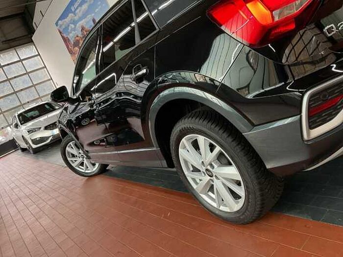 Audi Q2 35 TSI S tronic advanced SITZHEIZUNG+PDC