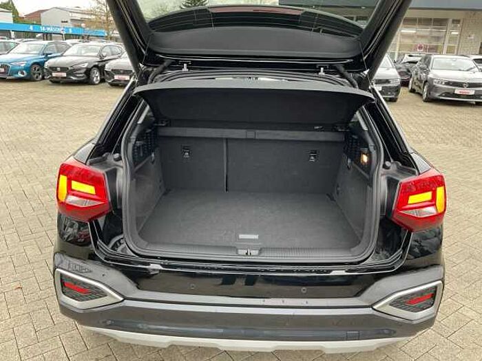 Audi Q2 35 1.5 TFSI S-tronic advanced NAVI LED ACC