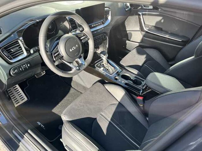 Kia ceed 1.5 GT LINE DCT NAVI LEDER TECHNIK GLASDACH cee'd