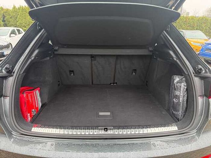 Audi Q3 40 2.0 TFSI S-tronic quattro S-Line NAVI LED
