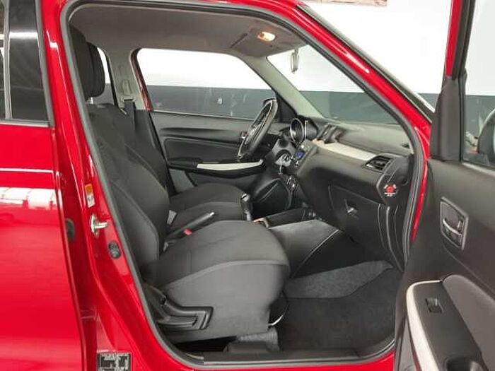 Suzuki Swift 1.2 Club Hybrid LED+ACC+DAB+BLUETOOTH