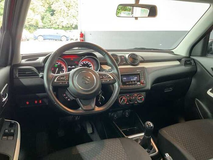 Suzuki Swift 1.2 Club Hybrid LED+ACC+DAB+BLUETOOTH