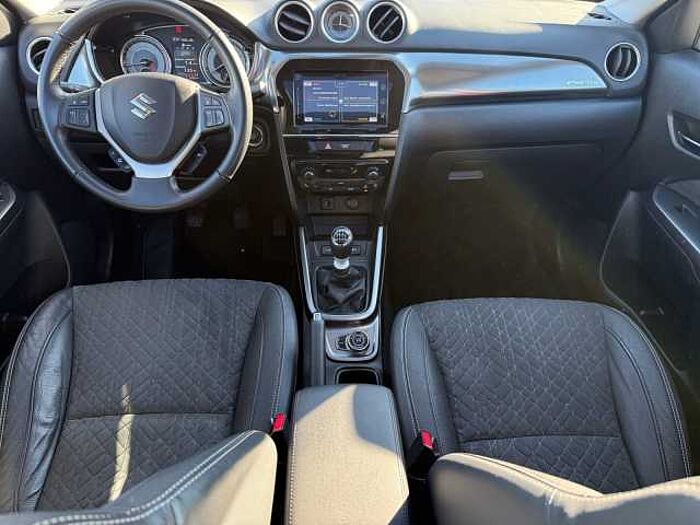 Suzuki Vitara 1.4 Comfort+ Allgrip NAVI LED ACC PANO