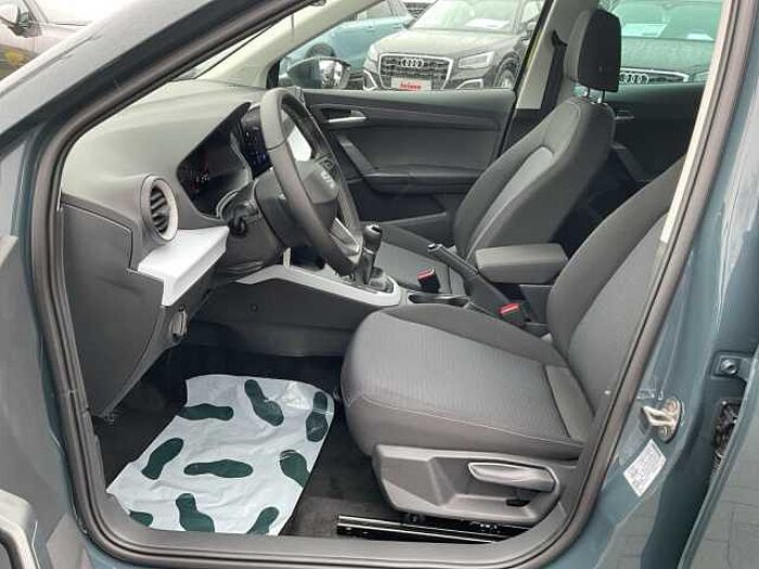 SEAT Arona 1.0 TSI Road Edition LED / SITZHEIZUNG