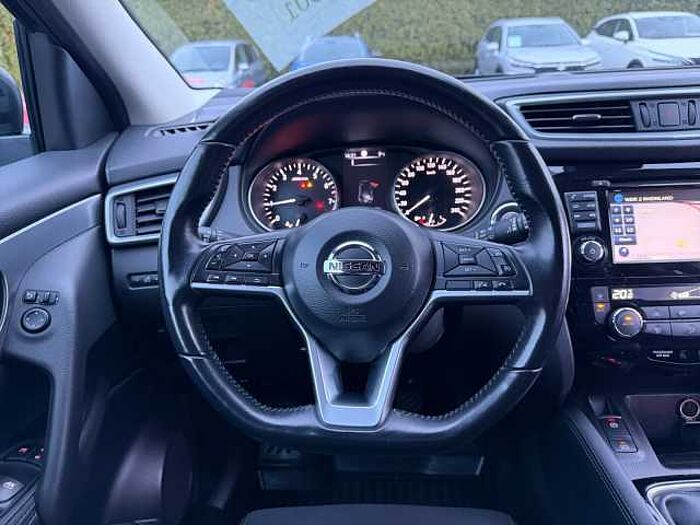 Nissan Qashqai 1.2 DIG-T Visia LED+PDC+LM+BT+NAVI