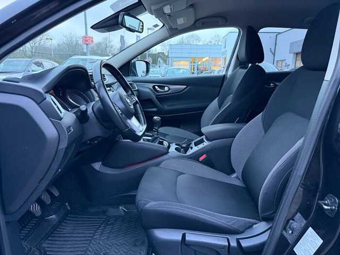 Nissan Qashqai 1.2 DIG-T Visia LED+PDC+LM+BT+NAVI