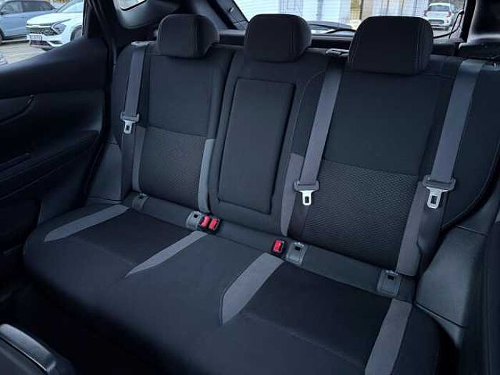 Nissan Qashqai 1.2 DIG-T Visia LED+PDC+LM+BT+NAVI