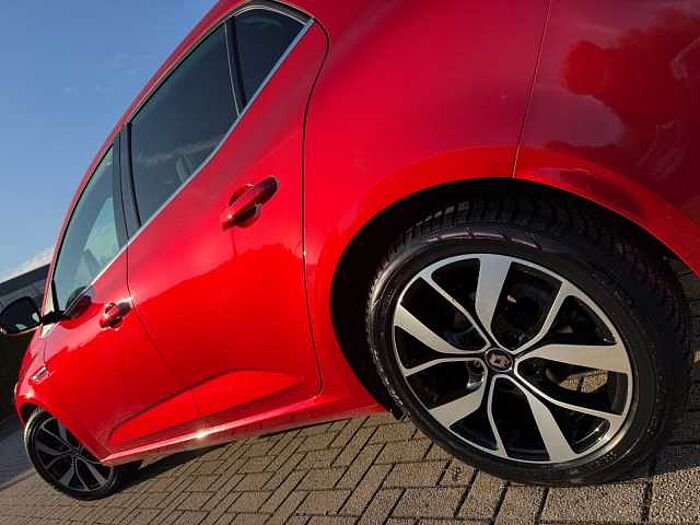 Renault Megane IV 1.3 TCe 160 GPF BOSE-Edition Navi+SHZ