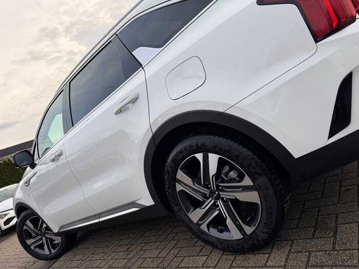 Kia Sorento 1.6 T-GDI AWD AT6 PLATINUM 7-SITZE PANO