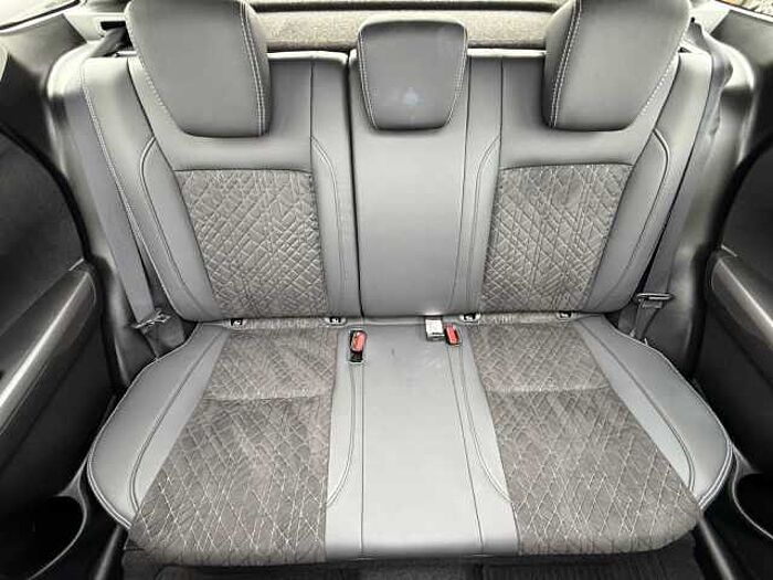 Suzuki Vitara 1.4 Comfort+ NAVI LED ACC PANO