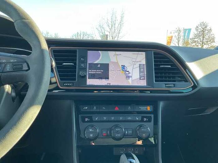 SEAT Leon ST Cupra R 2.0 TSI DSG 4Drive NAVI LED ACC 300