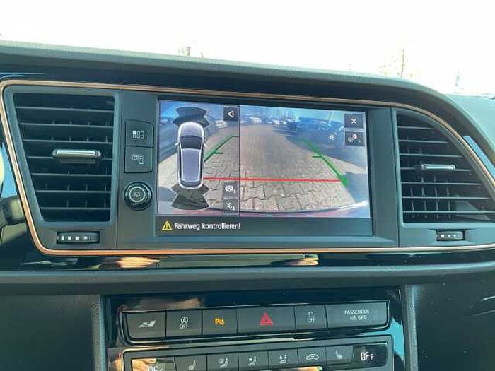 SEAT Leon ST Cupra R 2.0 TSI DSG 4Drive NAVI LED ACC 300