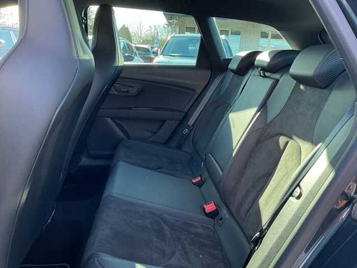 SEAT Leon ST Cupra R 2.0 TSI DSG 4Drive NAVI LED ACC 300