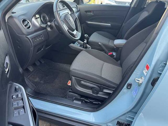 Suzuki Vitara 1.4 Comfort Hybrid NAVI+RÜCKFAHRKAMERA+DAB