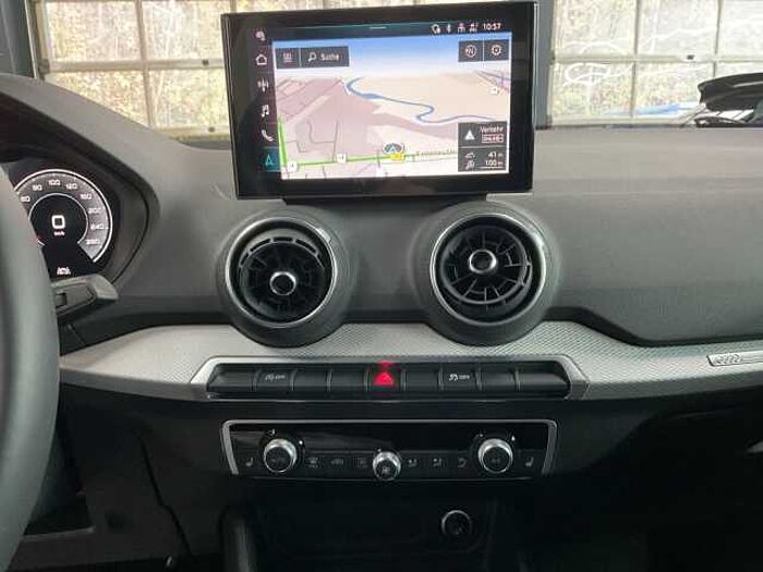 Audi Q2 35 TFSI S tronic advanced TEMPOMAT+PDC