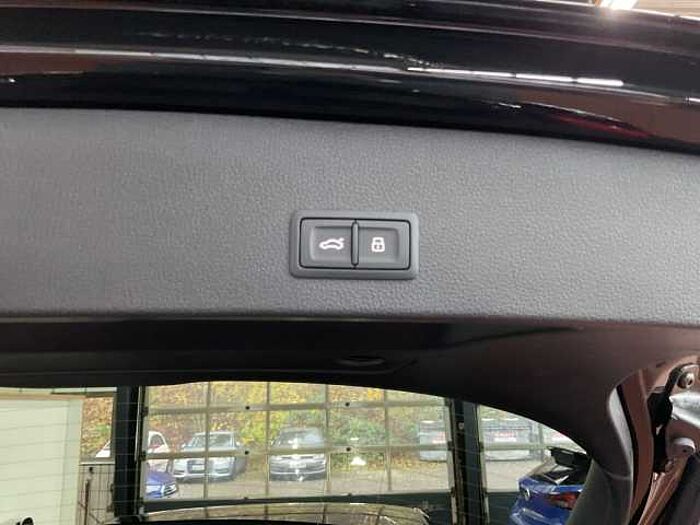 Audi Q2 35 TFSI S tronic advanced TEMPOMAT+PDC