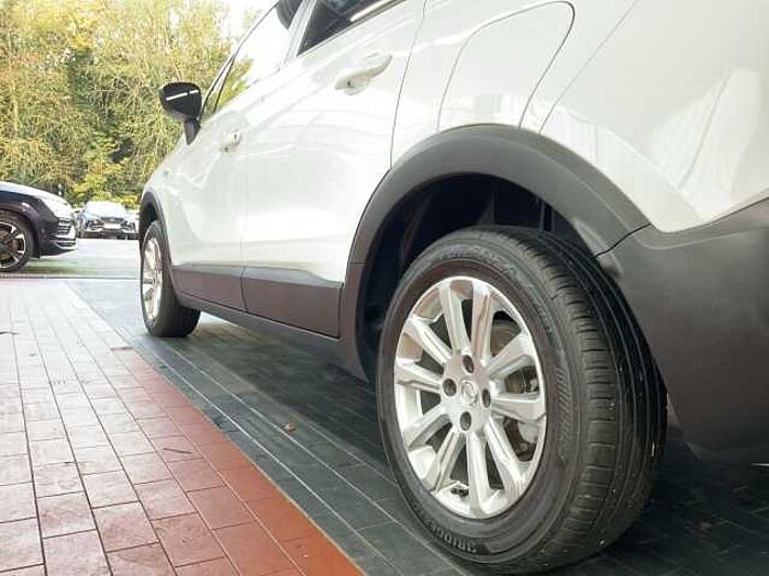 Opel Crossland 1.2 Turbo Elegance LED+NAVI+2xPDC X