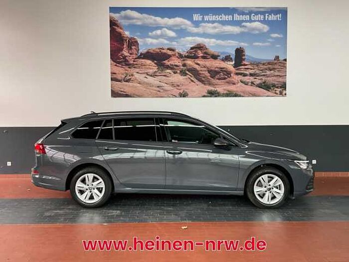 Volkswagen Golf VIII Variant 2.0 TDI DSG Life LED+NAVI+AHK