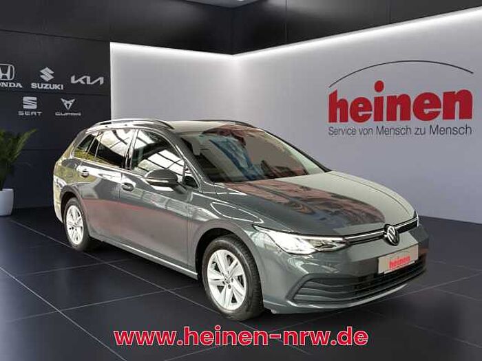 Volkswagen Golf VIII Variant 2.0 TDI DSG Life LED+NAVI+AHK