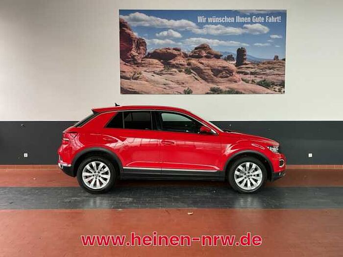 Volkswagen T-Roc 1.5 TSI DSG Sport LED+NAVI+AHK+KAMERA+ACC