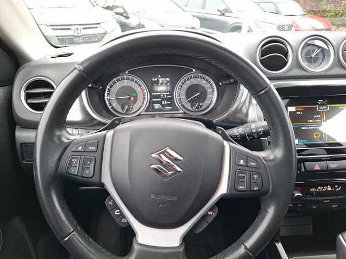 Suzuki Vitara 1.4 Comfort+ ALLGRIP NAVI LED ACC PANO