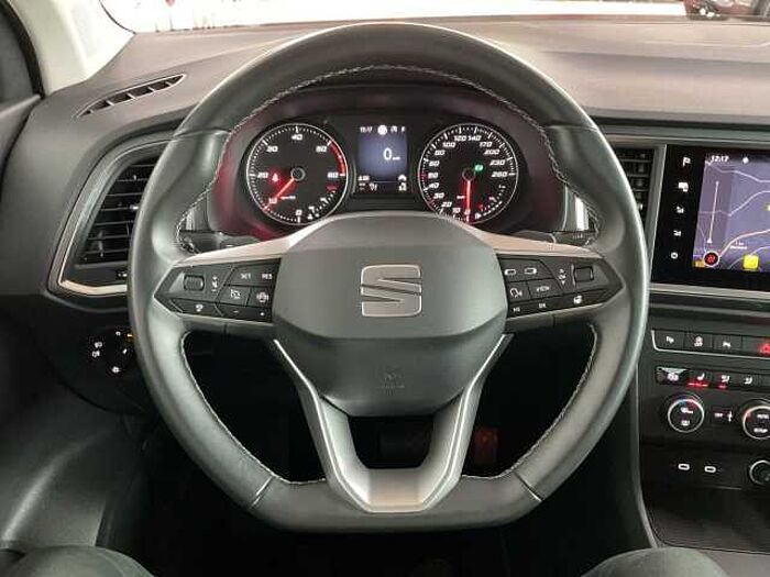 SEAT Ateca 2.0 TDI DSG Style LED+NAVI+AHK+ACC+2xPDC