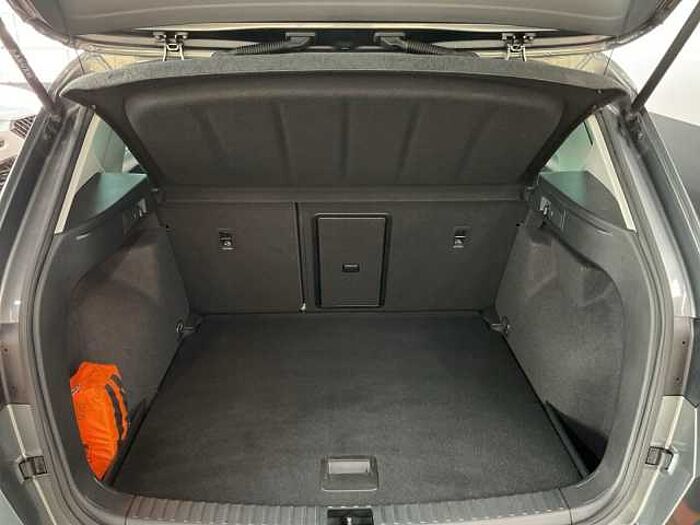 SEAT Ateca 2.0 TDI DSG Style LED+NAVI+AHK+ACC+2xPDC