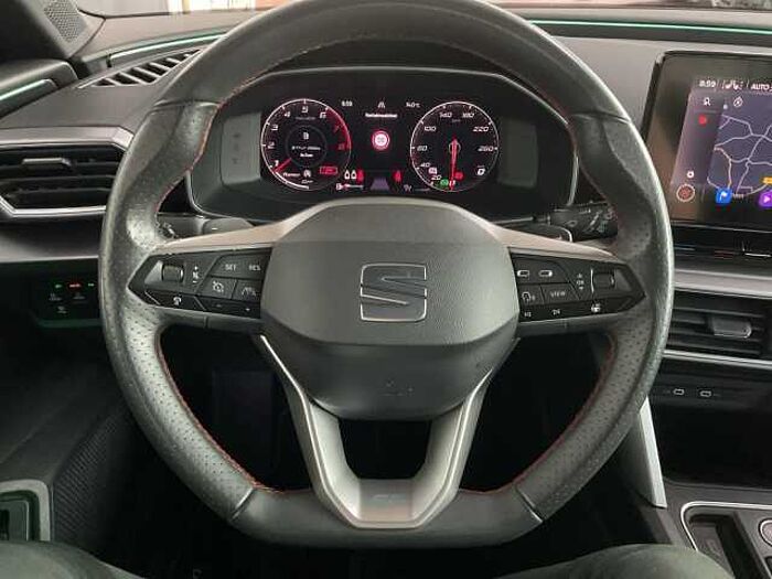 SEAT Leon Sportstourer FR 1.5 eTSI DSG NAVI LED PANO