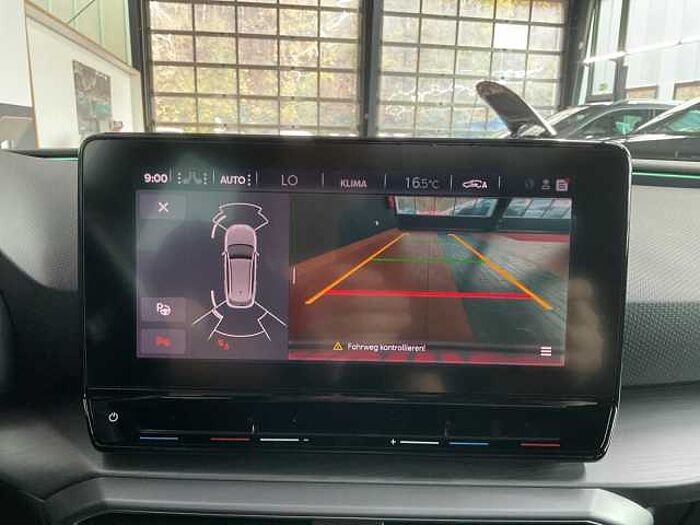 SEAT Leon Sportstourer FR 1.5 eTSI DSG NAVI LED PANO