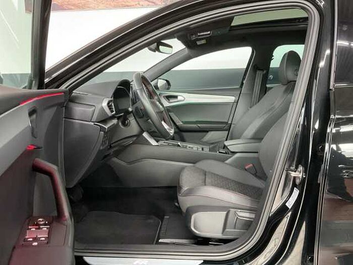 SEAT Leon Sportstourer FR 1.5 eTSI DSG NAVI LED PANO