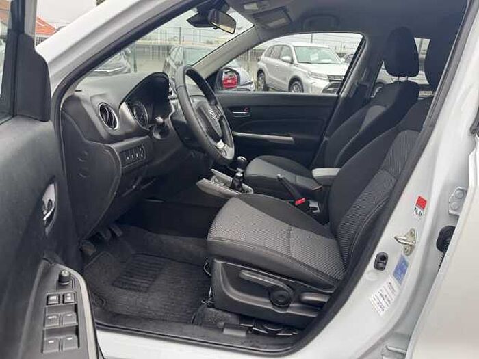 Suzuki Vitara 1.4 Comfort Hybrid NAVI+RÜCKFAHRKAMERA+DAB