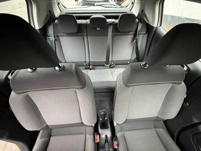 Citroen C3 1.2 PureTech ! YOU DAB-RADIO + TEMPOMAT + LED