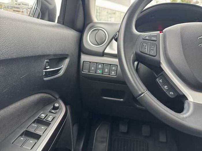 Suzuki Vitara 1.4 Comfort+ NAVI+PDC+DAB-RADIO+CARPLAY