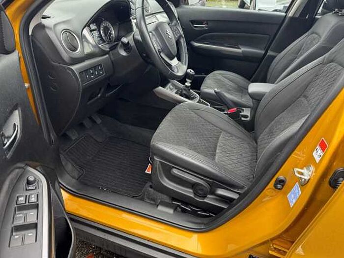 Suzuki Vitara 1.4 Comfort+ NAVI+PDC+DAB-RADIO+CARPLAY