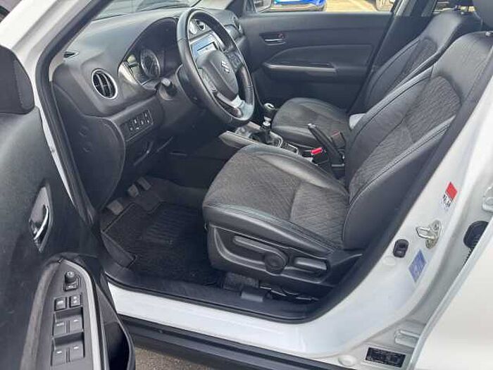 Suzuki VITARA 1.4 COMFORT+ SITZHEIZUNG PDC NAVI ANDERE