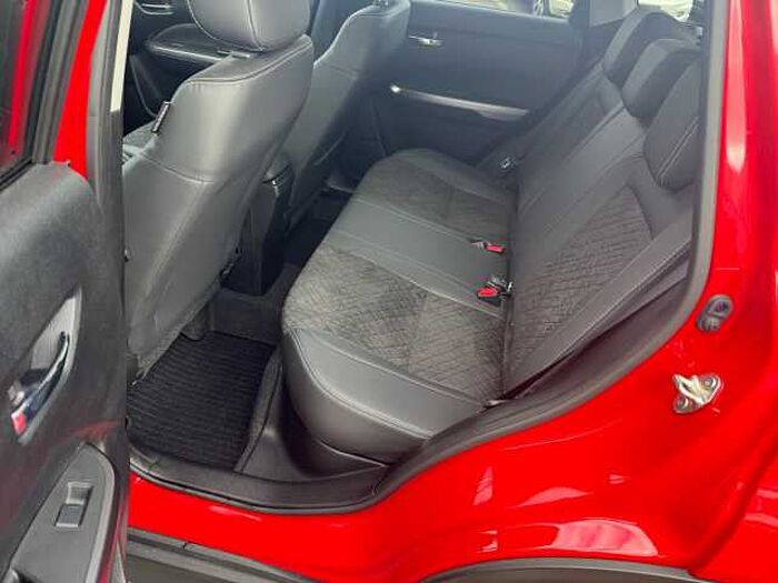 Suzuki Vitara 1.4 Comfort Plus RÜCKFAHRKAMERA+PDC+NAVI Comfort+