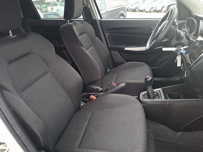 Suzuki Swift 1.2 Comfort NAVI LED ACC ALU