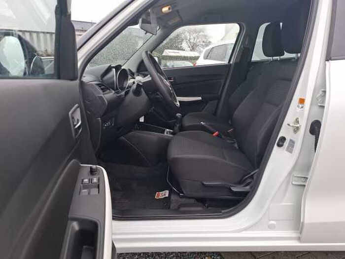 Suzuki Swift 1.2 Comfort NAVI LED ACC ALU
