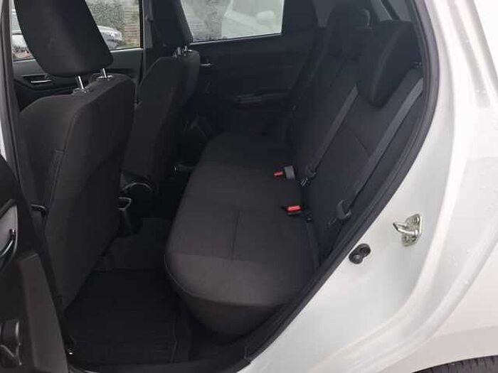 Suzuki Swift 1.2 Comfort NAVI LED ACC ALU