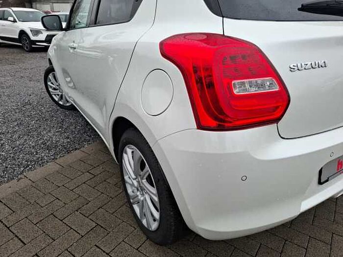 Suzuki Swift 1.2 Comfort NAVI LED ACC ALU