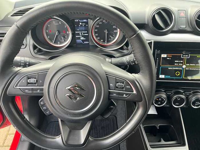 Suzuki SWIFT 1.2 COMFORT+ NAVI SITZHEIZUNG KLIMA DAB